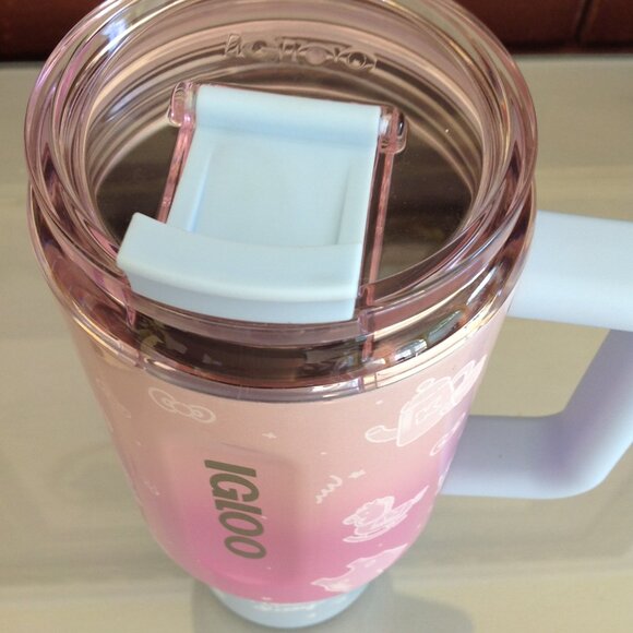 Igloo Hello Kitty 50th Anniversary 32 Oz Anniversary Edition - Picture 3 of 8